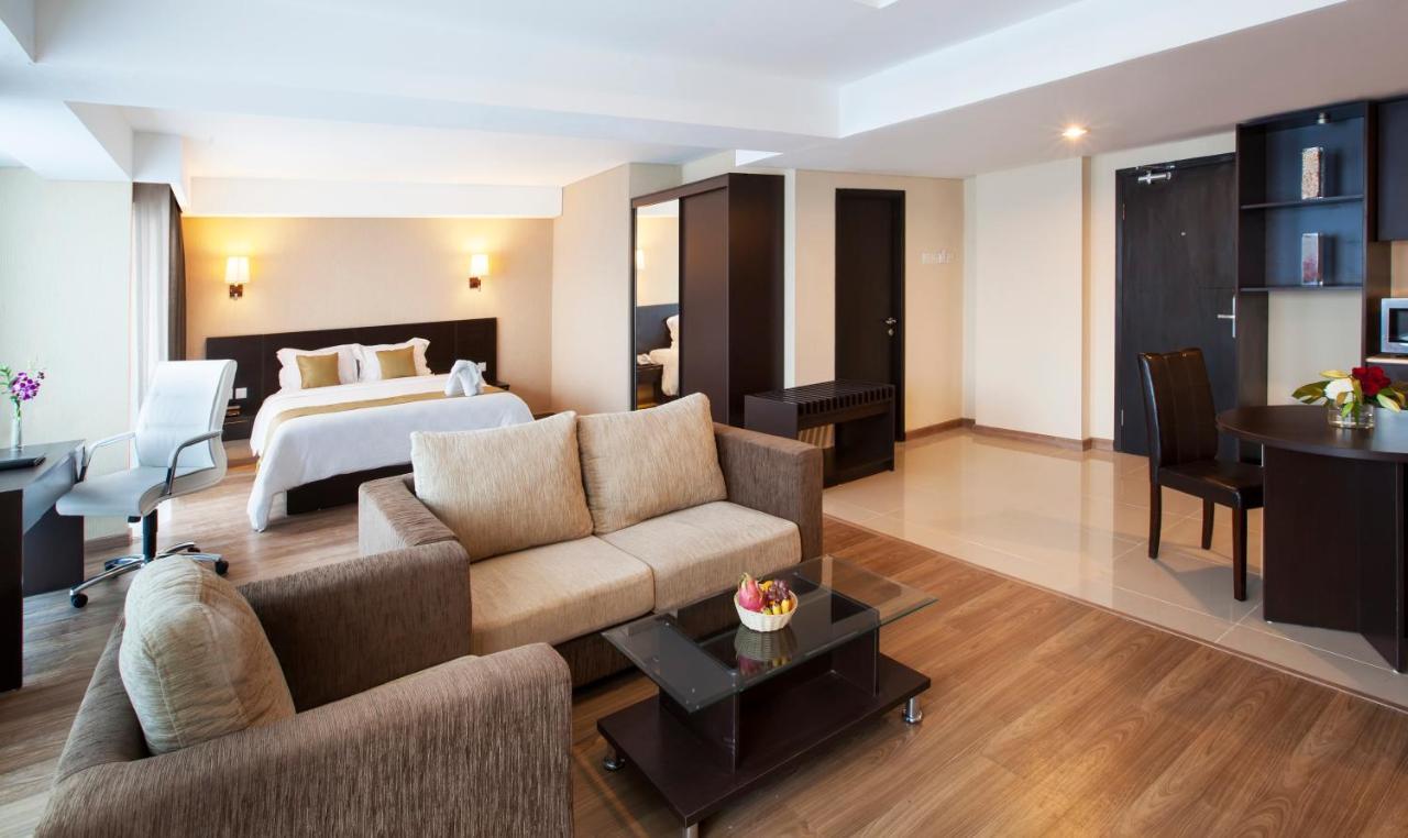 Best Western Premier The Hive Джакарта Екстериор снимка