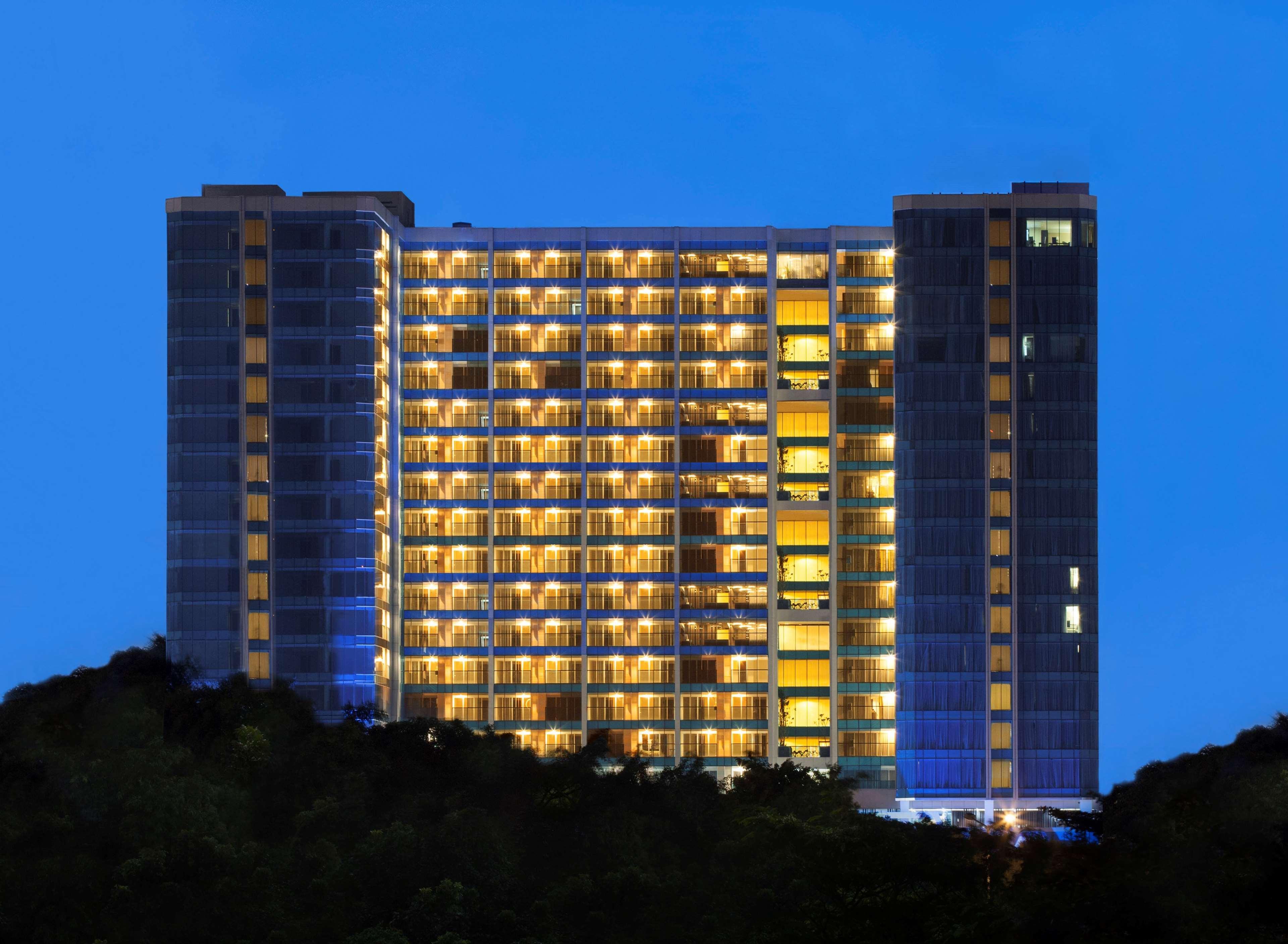 Best Western Premier The Hive Джакарта Екстериор снимка