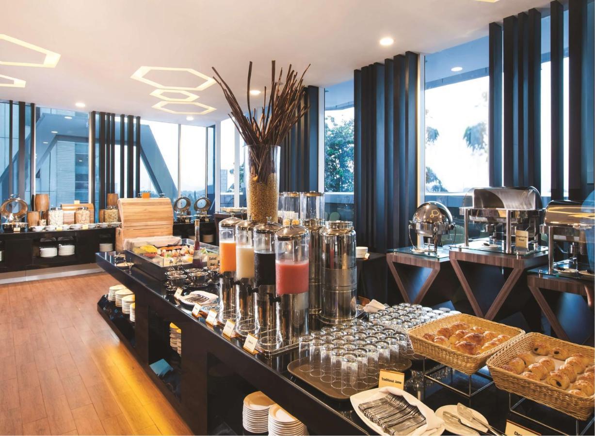 Best Western Premier The Hive Джакарта Екстериор снимка