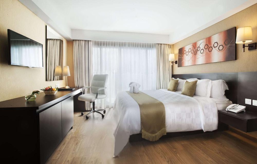 Best Western Premier The Hive Джакарта Екстериор снимка