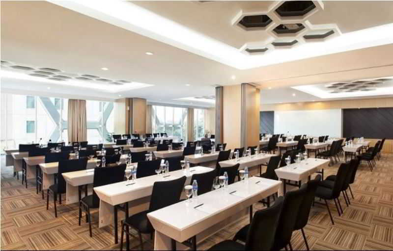 Best Western Premier The Hive Джакарта Екстериор снимка